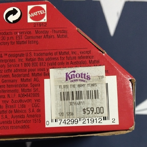 1999 Elvis "The Army Years" Mattel Doll - Picture 8 of 9